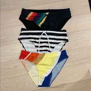 Men’s speedos medium